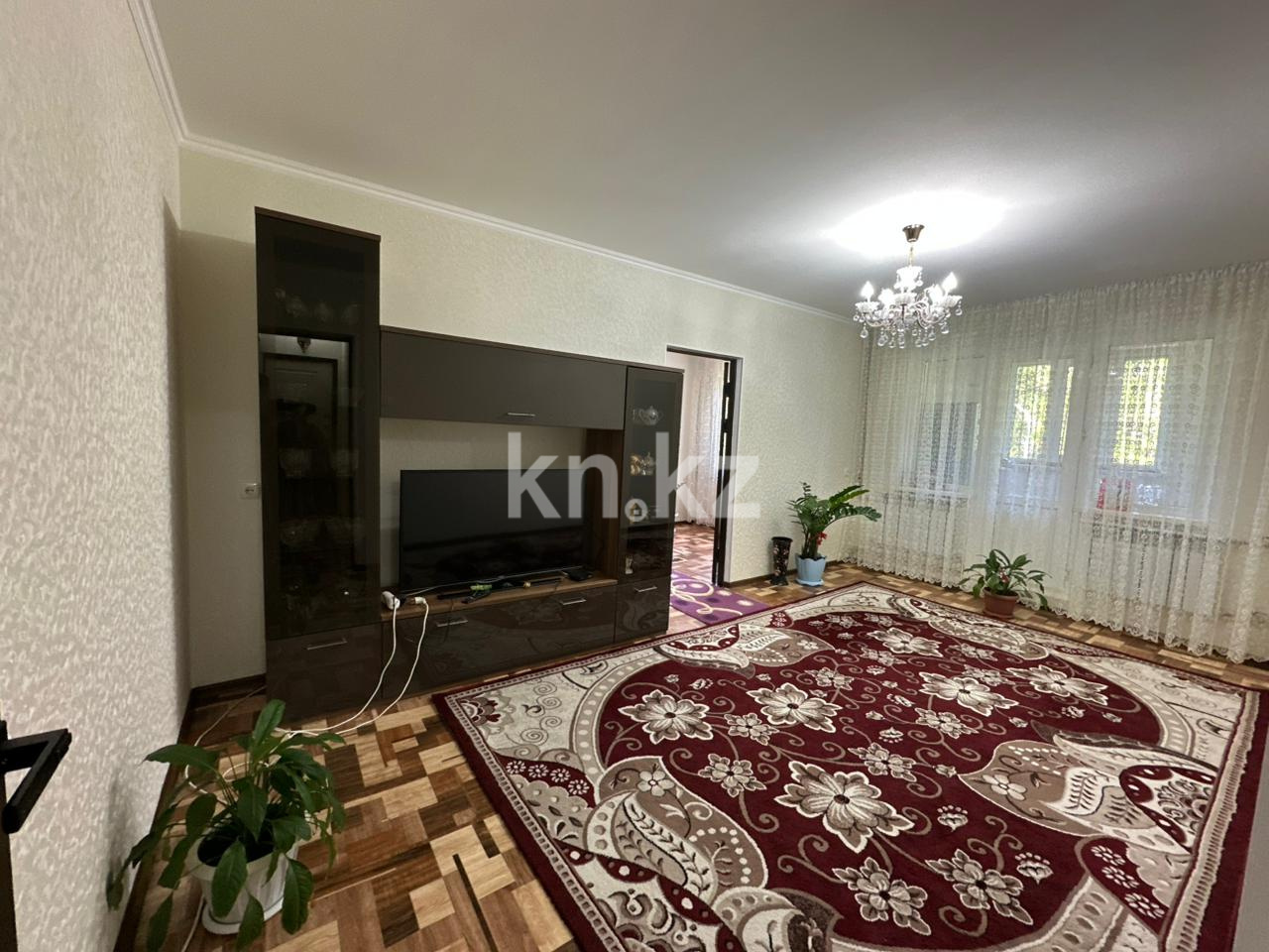 Продажа 4-комнатной квартиры, 80 м², ул. Жибек Жолы, дом  2 - Продажа и аренда недвижимости в Шымкенте фото 1 из 26