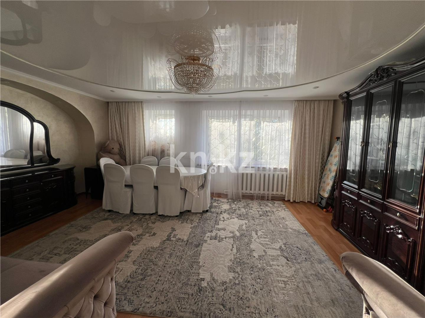 Продажа 4-комнатной квартиры, 75 м² - Продажа  четырехкомнатных квартир в Караганде фото 1 из 18