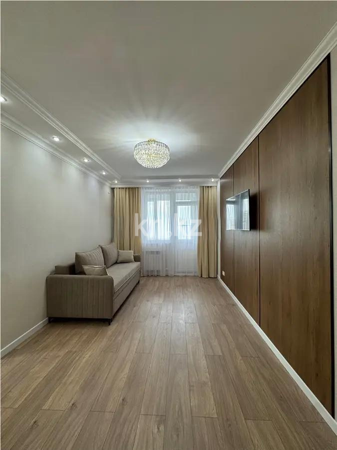 Продажа 3-комнатной квартиры, 60 м², ул. Сауран, дом  10б в Астане