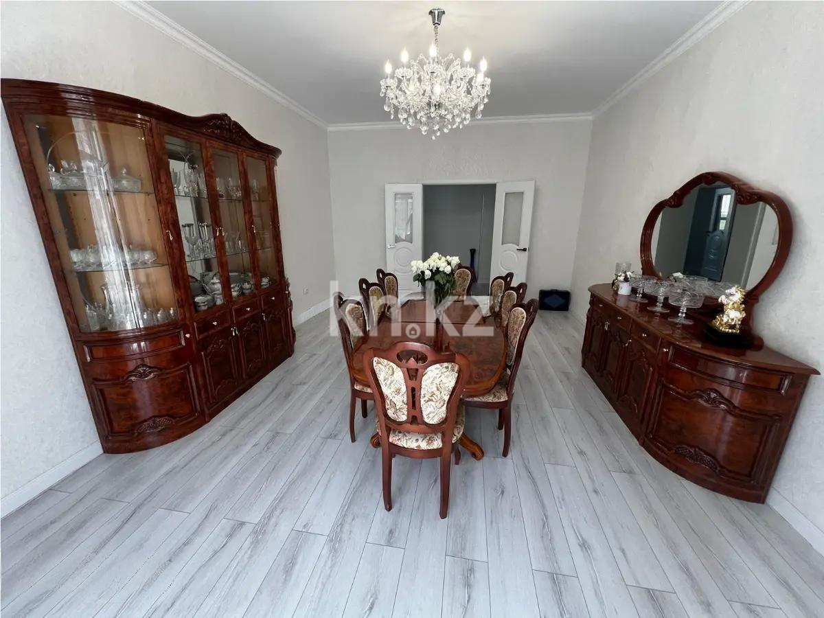 Продажа 4-комнатной квартиры, 120 м², ул. Таттимбета, дом  19/14 - Продажа  четырехкомнатных квартир в Караганде без посредников фото 1 из 8
