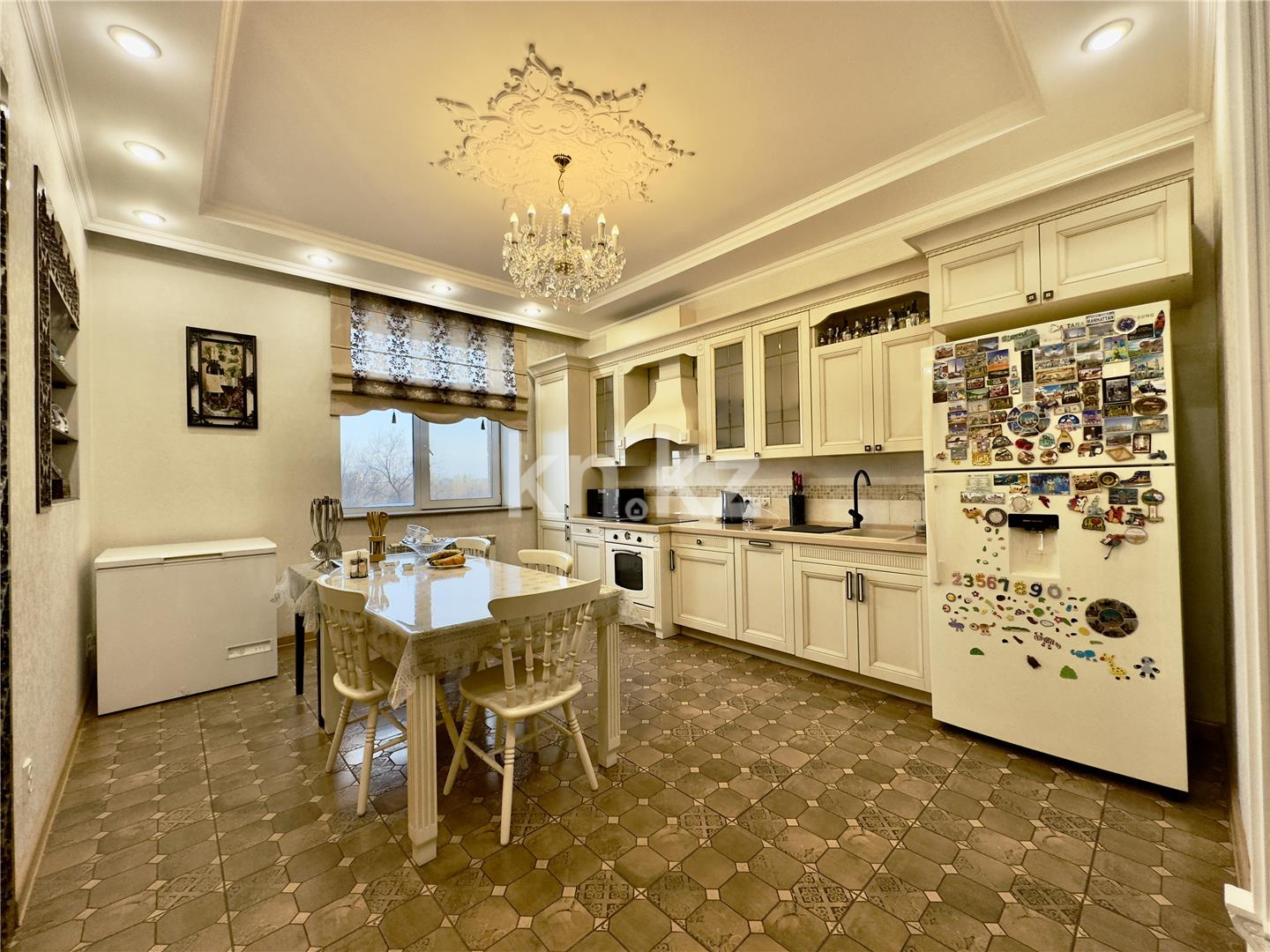 Продажа 5-комнатной квартиры, 217 м², ул. Аманжолова, дом  41 - Продажа  пятикомнатных квартир в Караганде фото 18 из 43