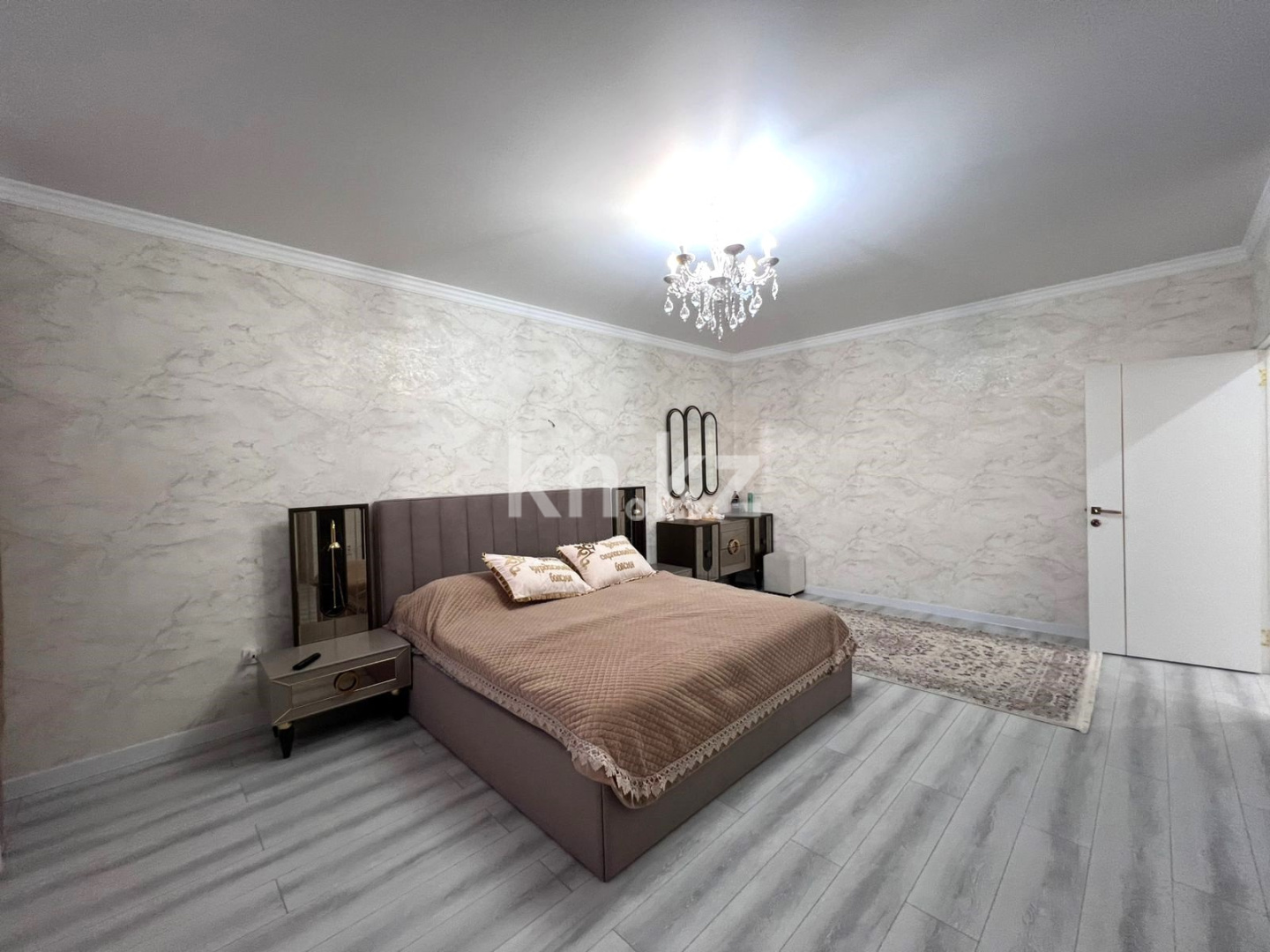 Продажа 7-комнатного дома, 515 м², Косшы, ул.Кобланды батыра - Продажа квартир в Акмолинской области фото 8 из 39