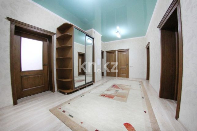 Аренда 3-комнатной квартиры посуточно, 130 м², ул. Розыбакиева, дом  289 - Аренда жилой и коммерческой недвижимости в Алматы фото 14 из 21