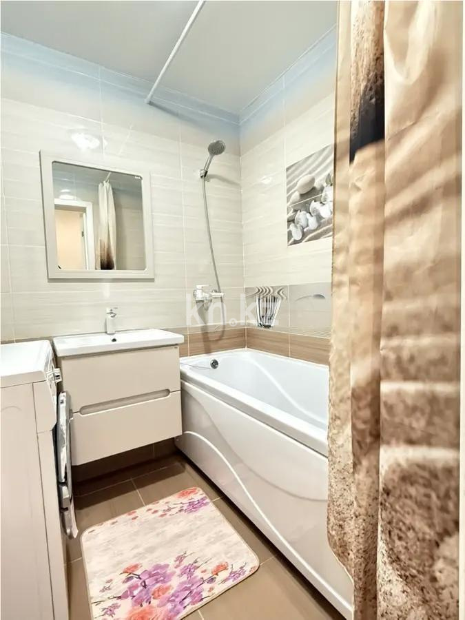 Продажа 3-комнатной квартиры, 71.8 м², ул. Азербаева, дом  4 в Астане - фото 5