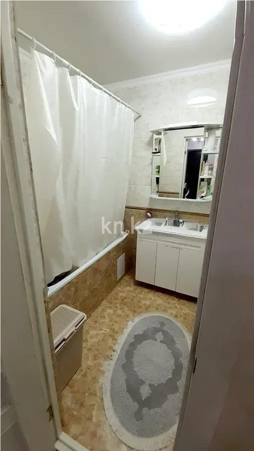 Продажа 2-комнатной квартиры, 63 м², ул. Дукенулы, дом  38 в Астане - фото 4