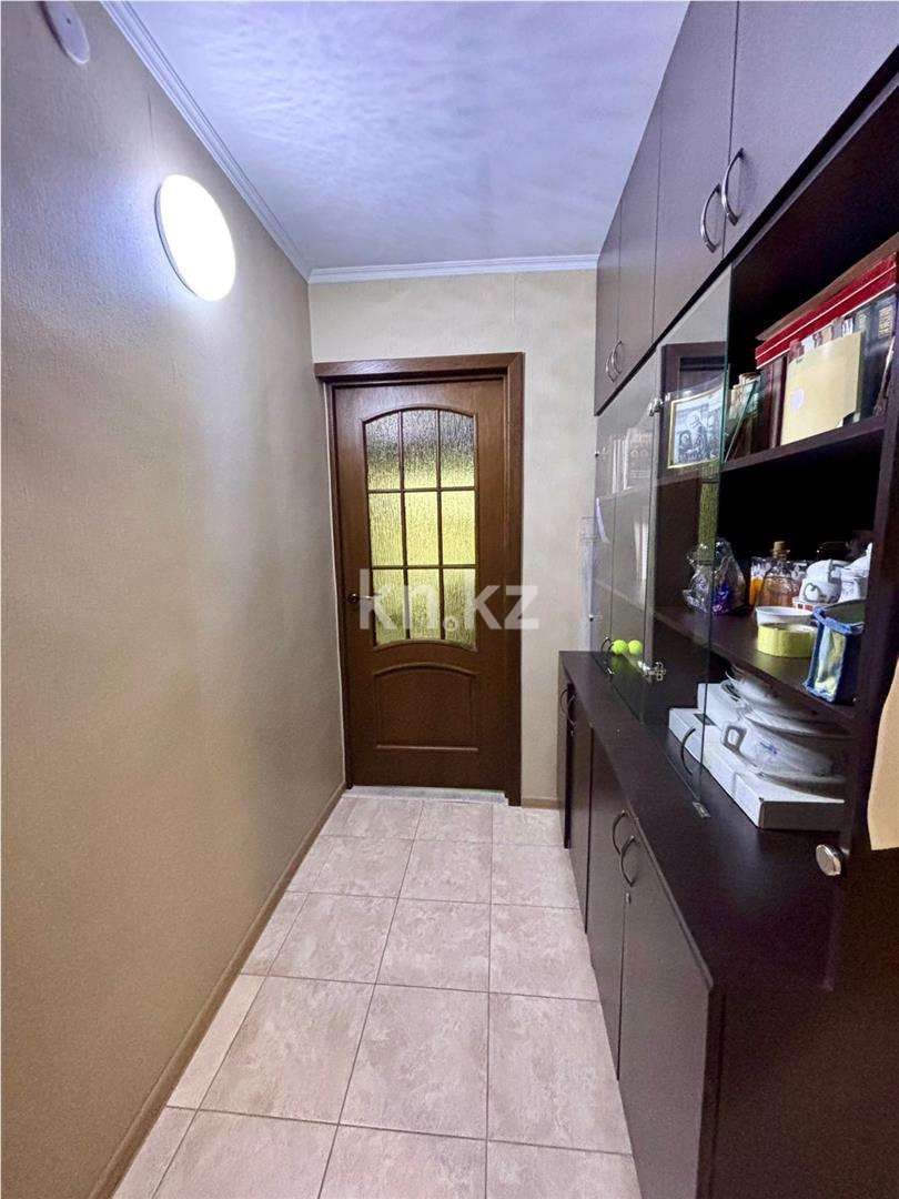 Продажа 2-комнатной квартиры, 51 м², ул. Аманжолова в Караганде - фото 9