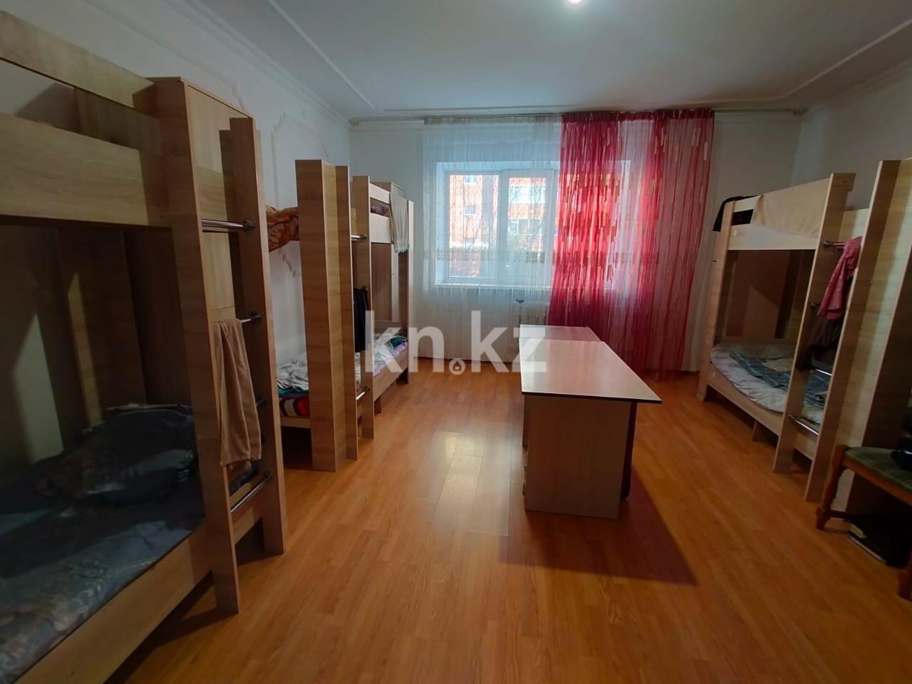 Продажа 4-комнатной квартиры, 123 м², пр. Абылай хана, дом  49/2 - Продажа квартир в Астане фото 2 из 7