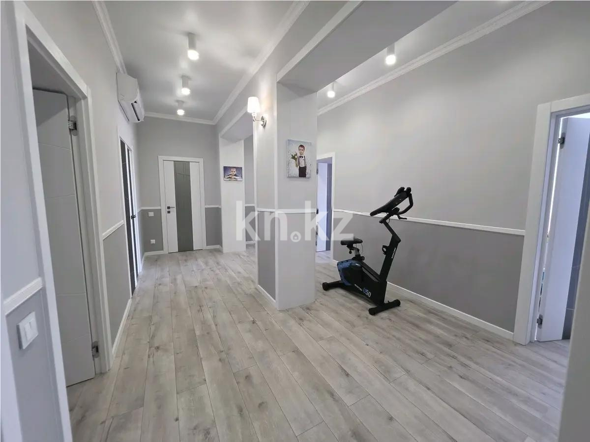 Продажа 4-комнатной квартиры, 139 м² - Продажа квартир от собственников в Караганде - страница 4 фото 9 из 11