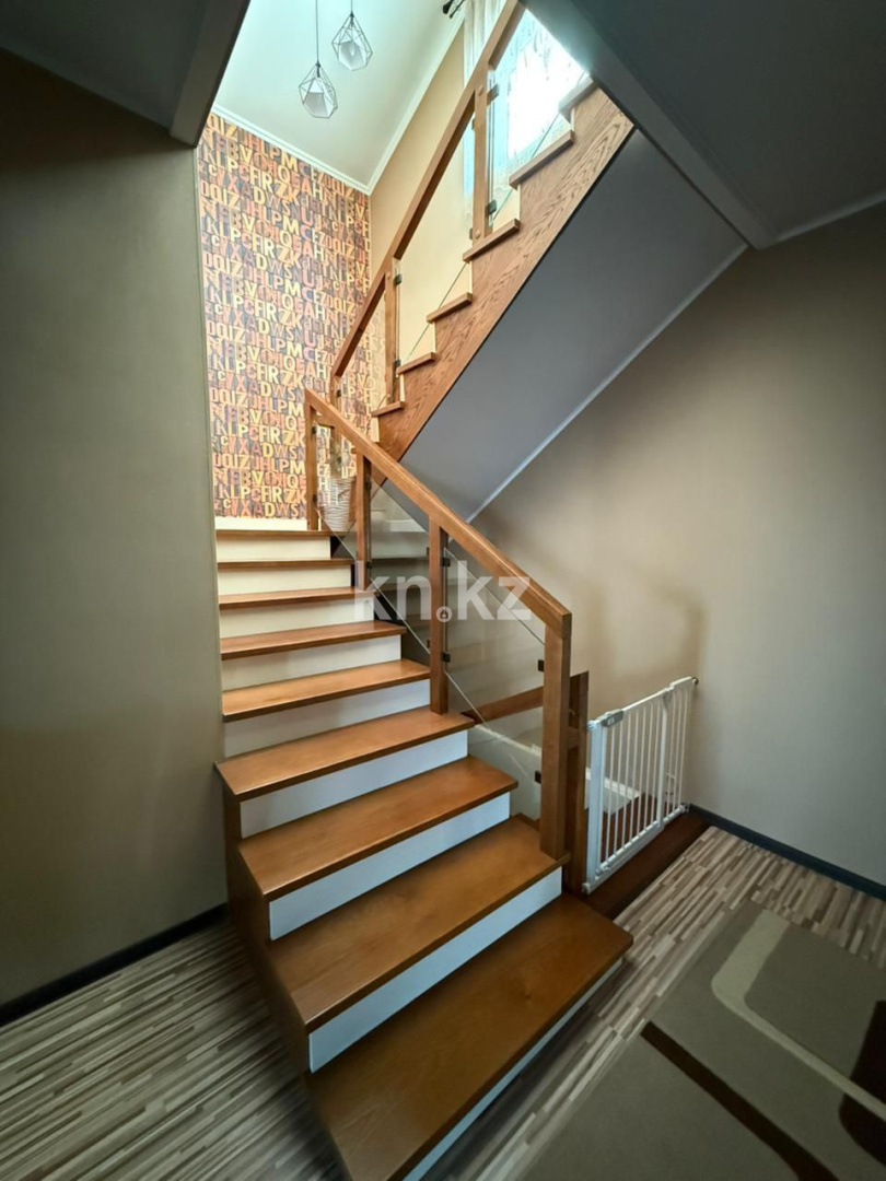 Продажа 5-комнатного дома, 300 м² - Продажа домов, коттеджей в Казахстане фото 11 из 13