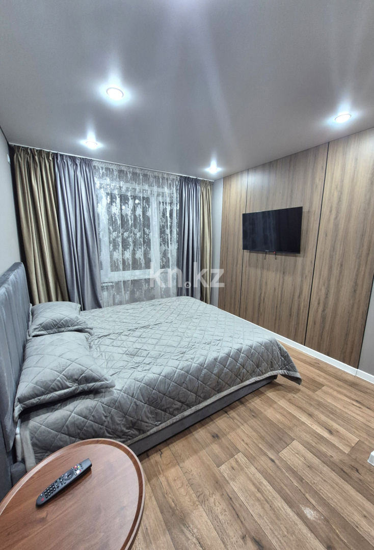 Аренда 1-комнатной квартиры посуточно, 32 м², Победа, дом  93 - Аренда жилой и коммерческой недвижимости в Уральске фото 2 из 9