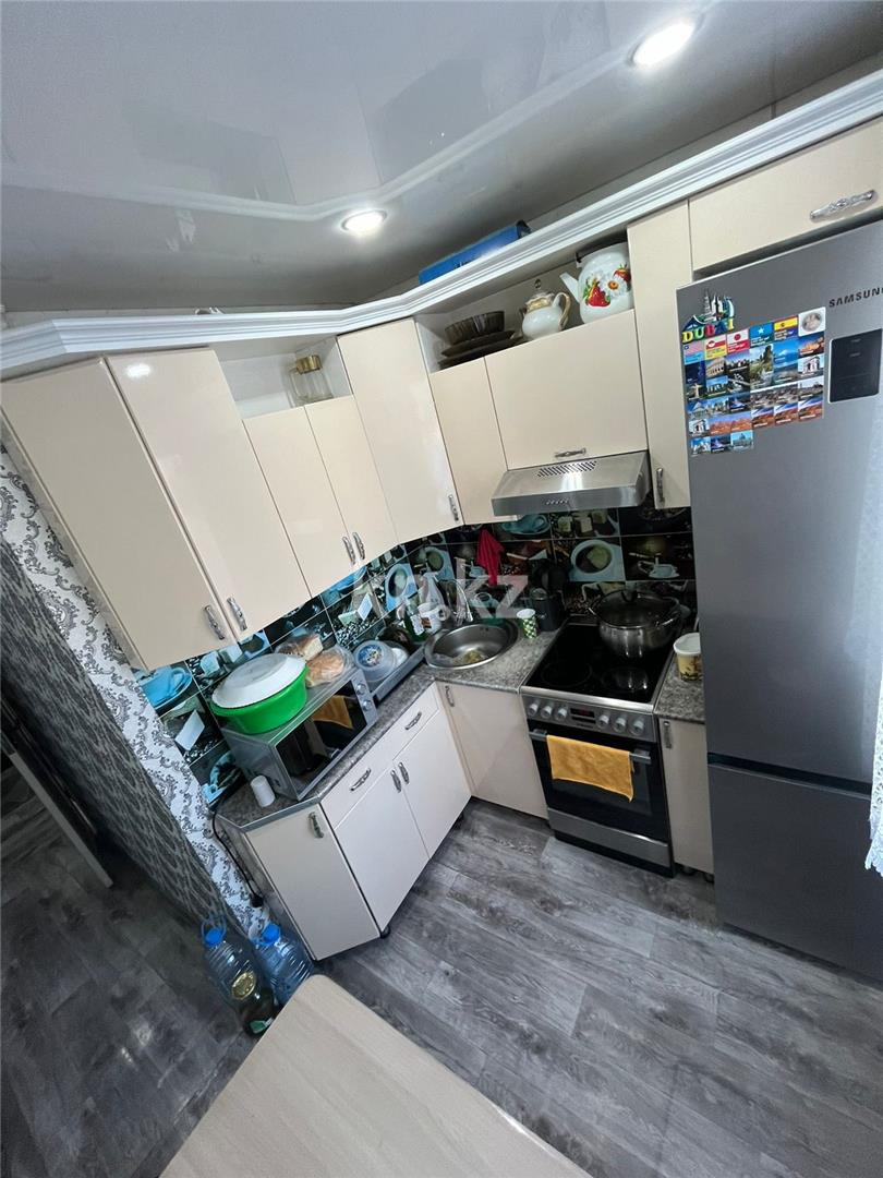 Продажа 3-комнатной квартиры, 60 м², мкр-н 14 в Караганде - фото 7