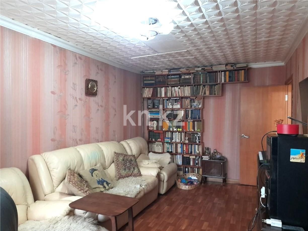 Продажа 3-комнатной квартиры, 61 м², ул. Алиханова в Караганде - фото 3