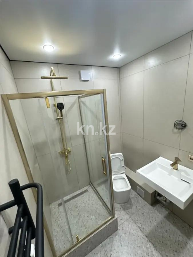 Продажа 2-комнатной квартиры, 60 м², ул. Омарова, дом  1 в Алматы - фото 5