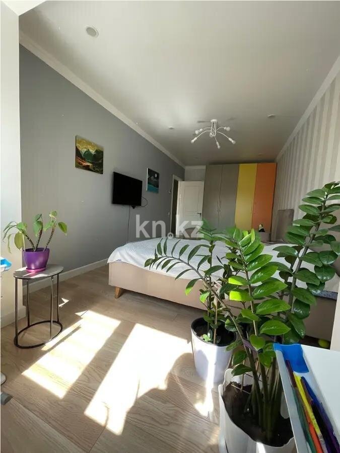 Продажа 4-комнатной квартиры, 141.5 м² в Алматы - фото 3