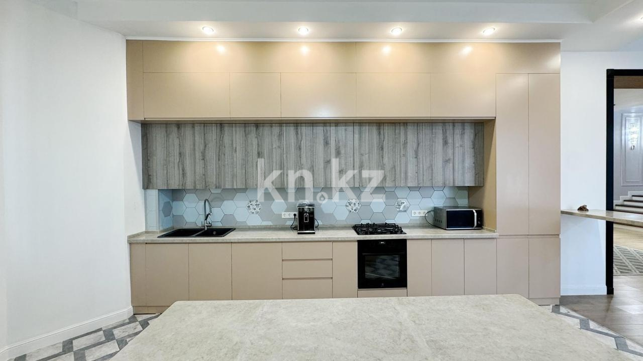 Продажа 7-комнатного дома, 900 м² в Алматы - фото 10