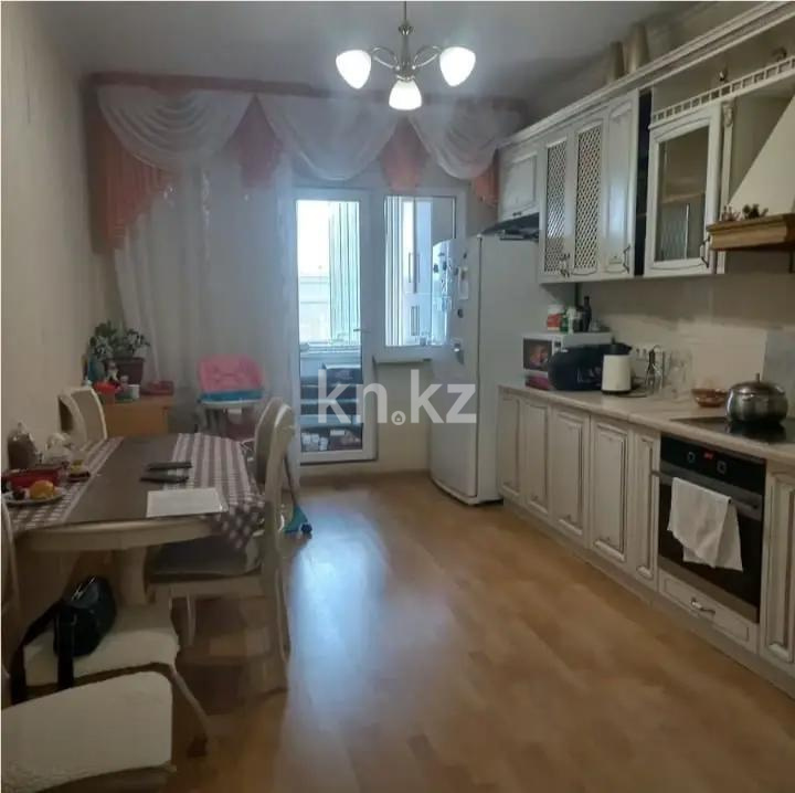 Продажа 4-комнатной квартиры, 104 м², ул. Аманжолова, дом  26/2 в Астане - фото 4