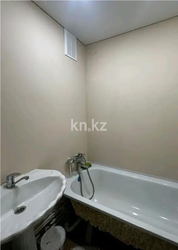 Продажа 2-комнатной квартиры, 56 м², пр. Мира, дом  104/3 в Темиртау - фото 5