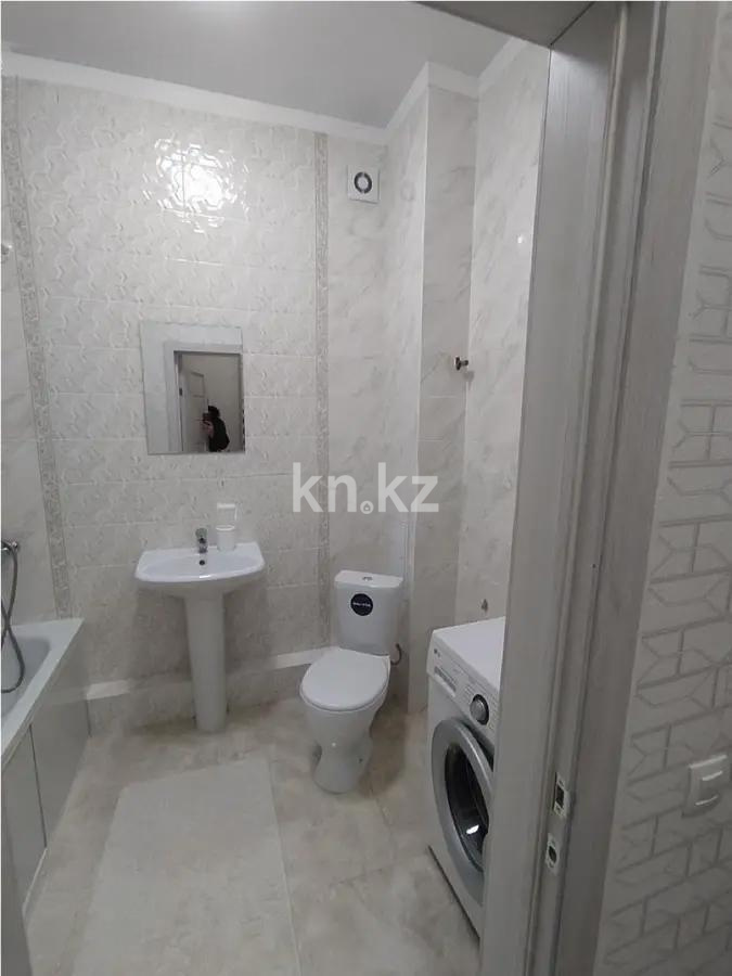 Продажа 1-комнатной квартиры, 42 м², ул. Сокпакбаева, дом  5 в Астане - фото 4