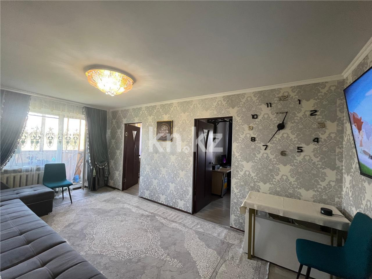 Продажа 4-комнатной квартиры, 63 м², пр. Строителей, дом  17 - Продажа  четырехкомнатных квартир в Караганде фото 3 из 14