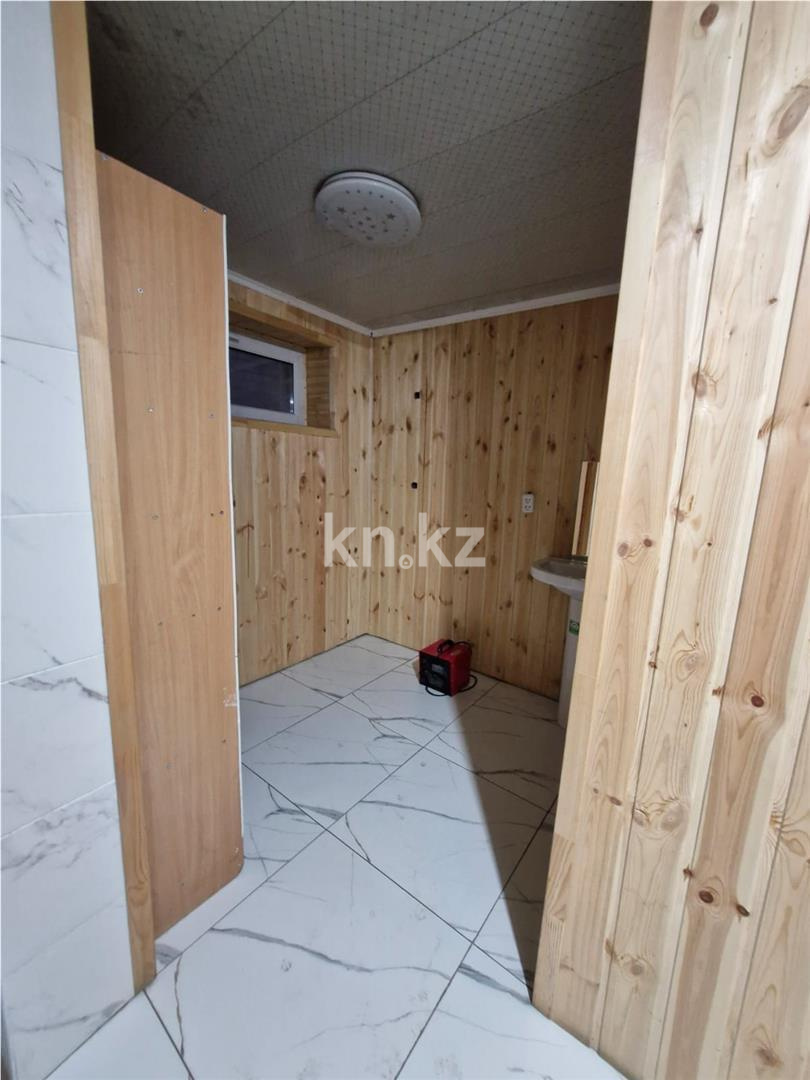 Продажа 10-комнатного дома, 231 м² - Продажа домов, коттеджей в Караганде - страница 2 фото 24 из 33