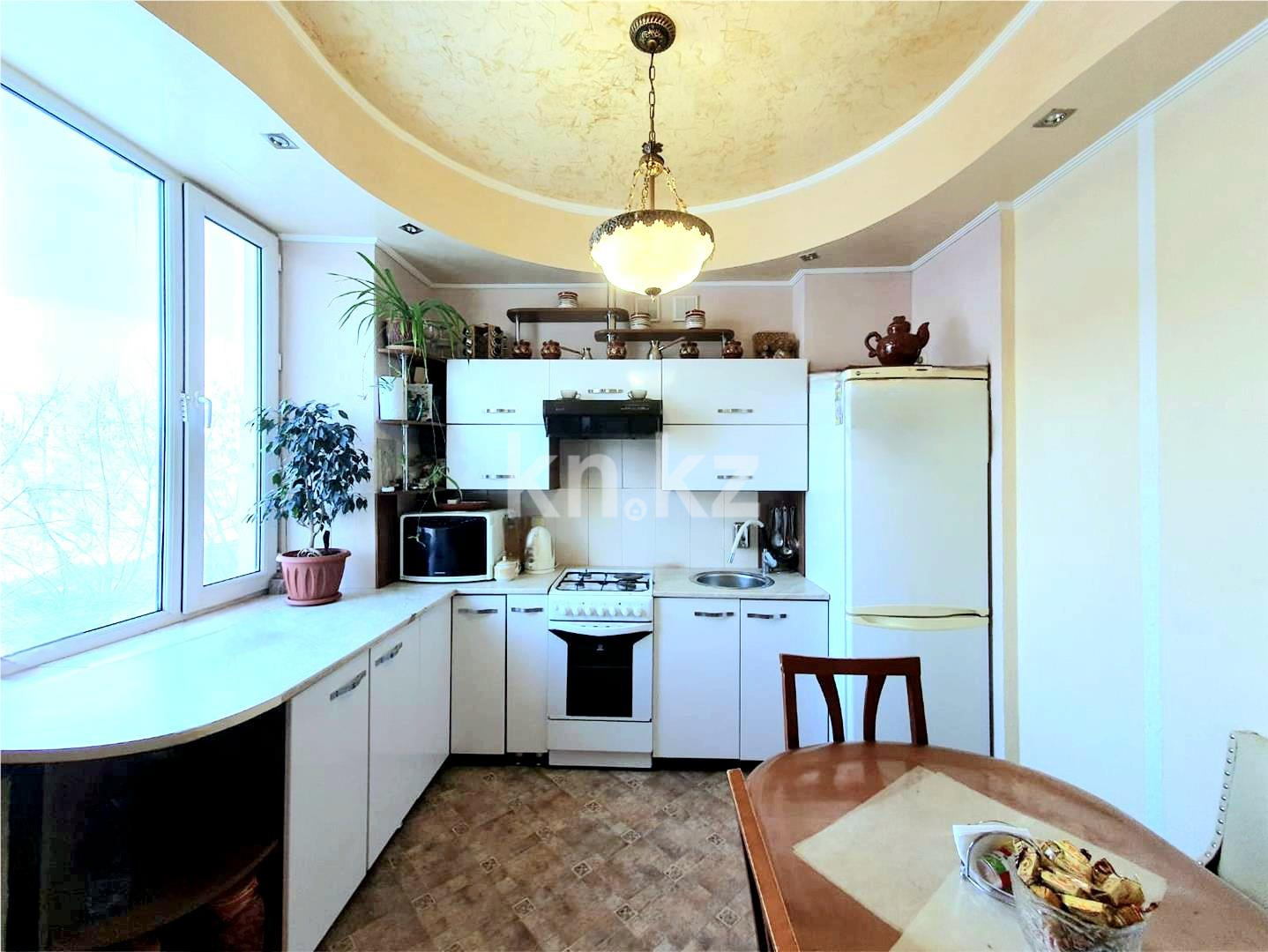 Продажа 3-комнатной квартиры, 74 м² - Продажа трехкомнатных квартир в блочном доме в Темиртау фото 1 из 13