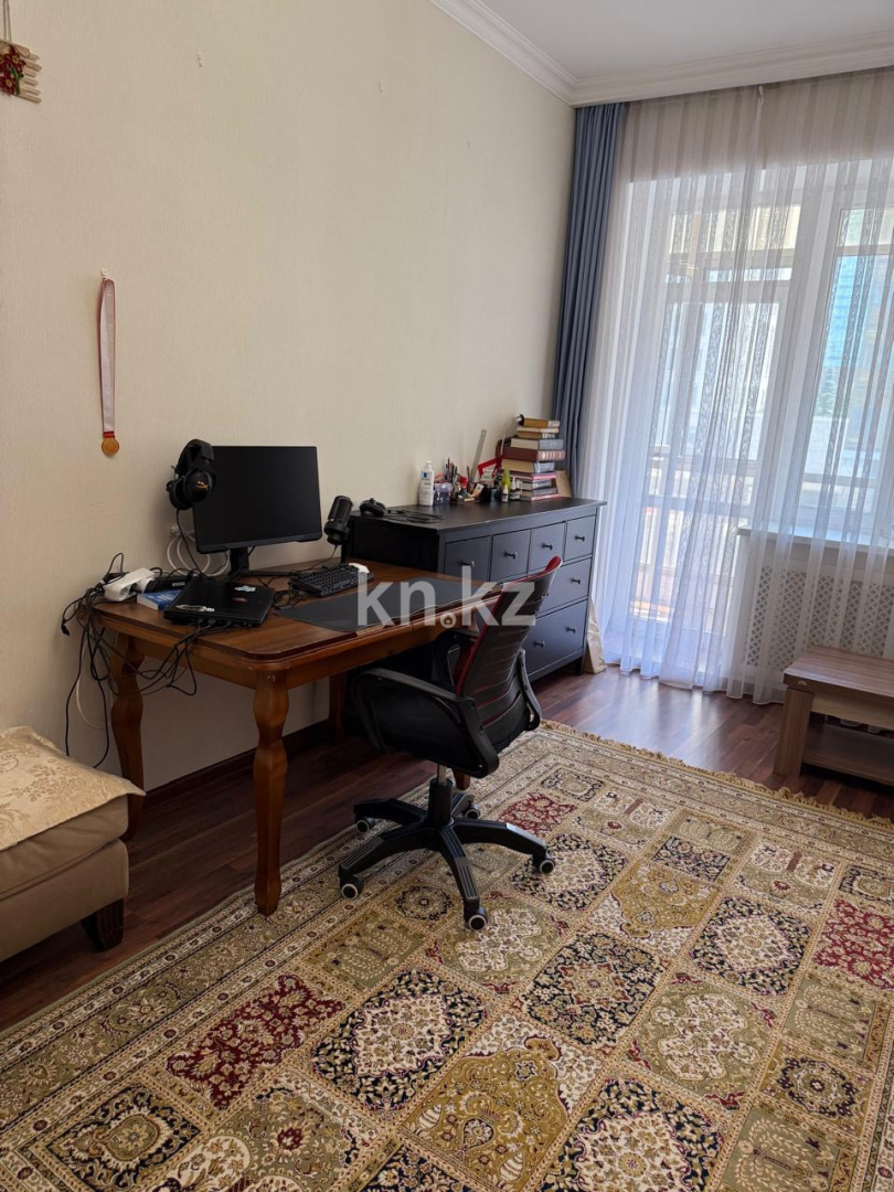 Продажа 3-комнатной квартиры, 130 м², ул. Достык, дом  1 - Казакрадиосы в Астане - фото 5