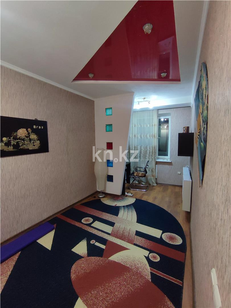 Продажа 3-комнатной квартиры, 76 м², ул. Мустафина - Продажа квартир в Караганде с фото фото 6 из 16