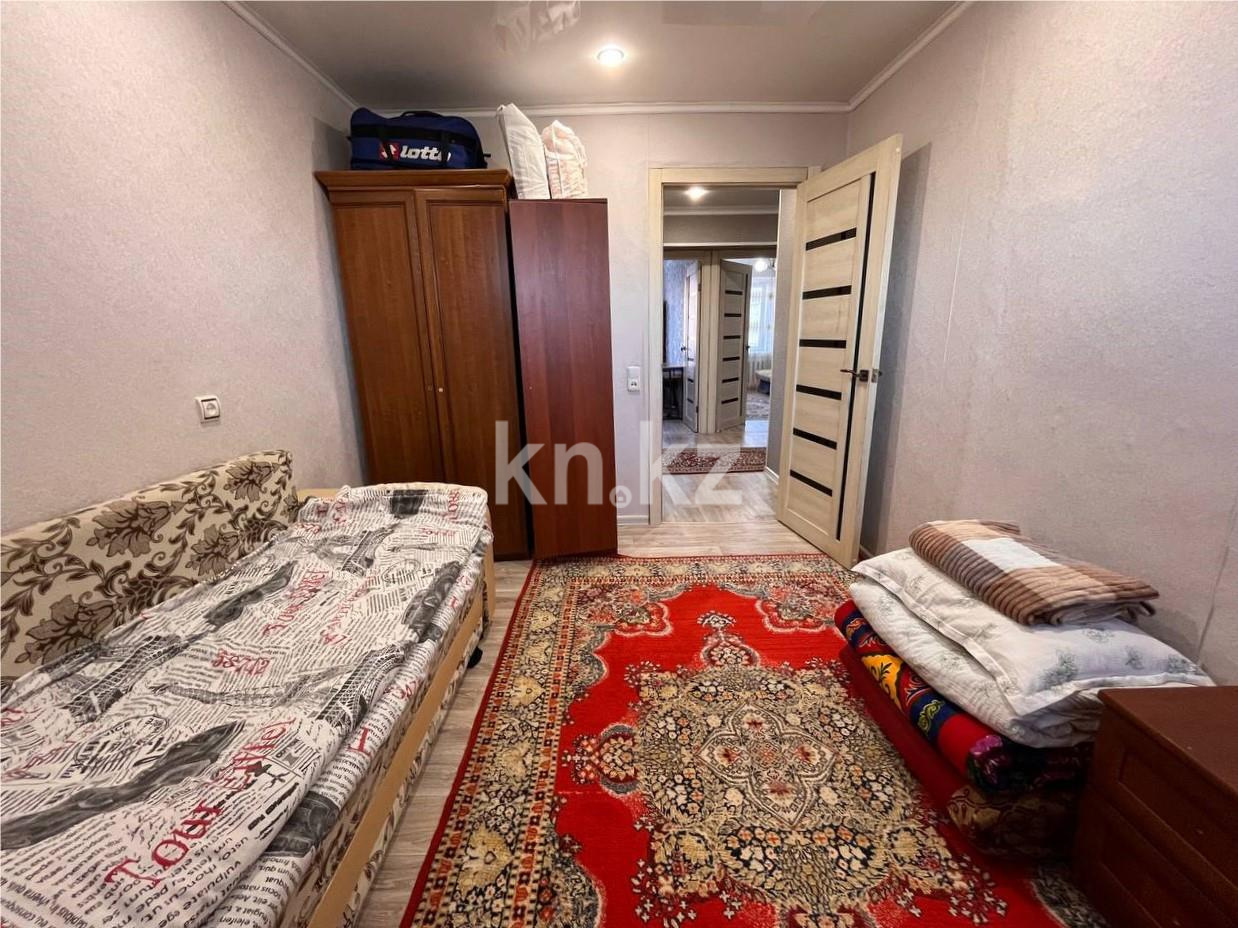 Продажа 4-комнатной квартиры, 75 м², пр. Республики, дом  18 - Продажа  четырехкомнатных квартир в Караганде фото 9 из 24