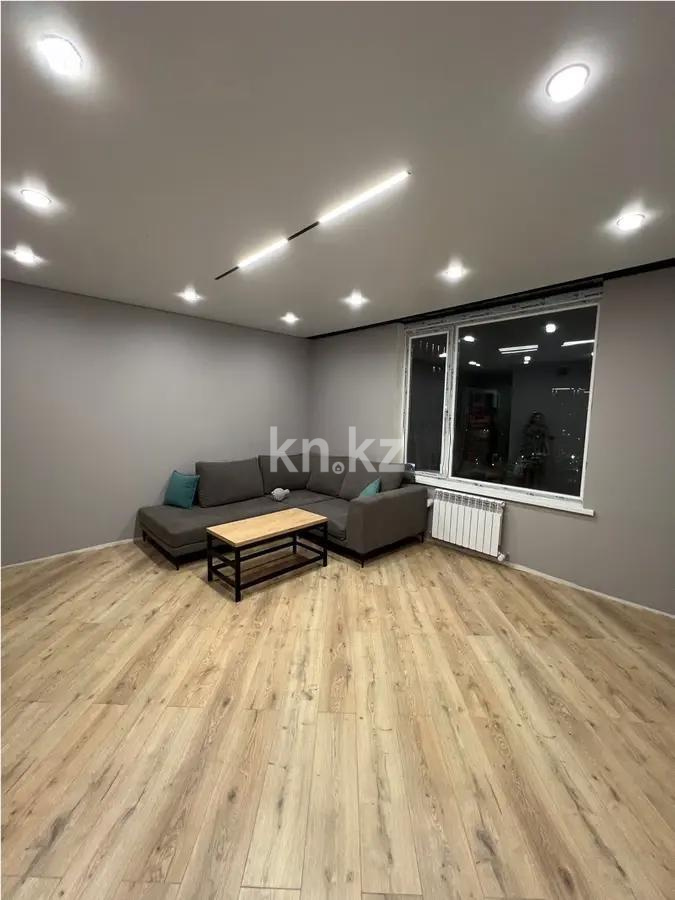 Продажа 3-комнатной квартиры, 70 м², ул. Толе би, дом  28/1 - Продажа  трехкомнатных квартир в Астане без посредников с фото фото 1 из 5