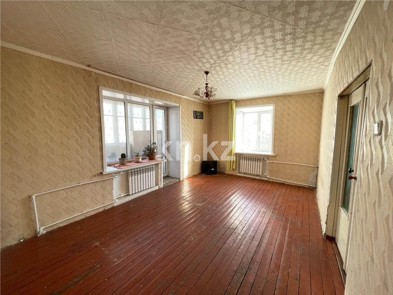 Продажа 1-комнатной квартиры, 40 м², мкр-н Горняк, дом  146 - Продажа квартир в Сарани фото 1 из 11