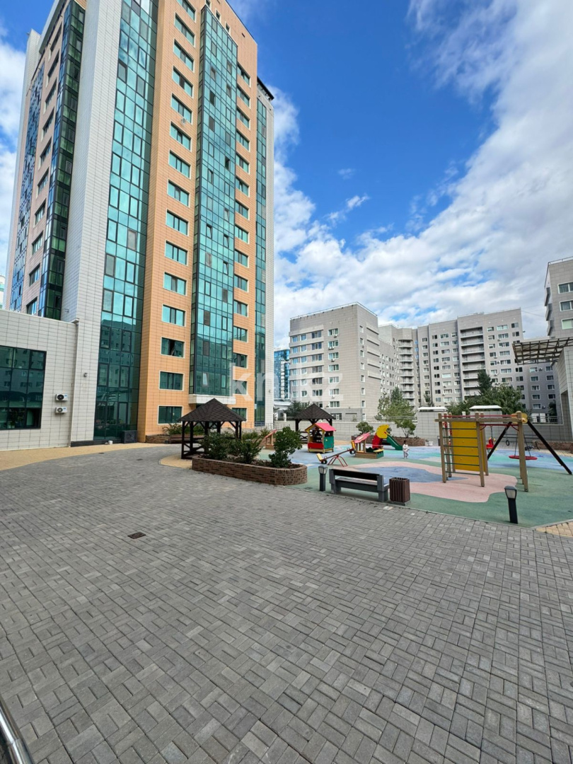 Продажа 3-комнатной квартиры, 132 м², ул. Сыганак - Продажа  трехкомнатных квартир в Астане фото 33 из 38