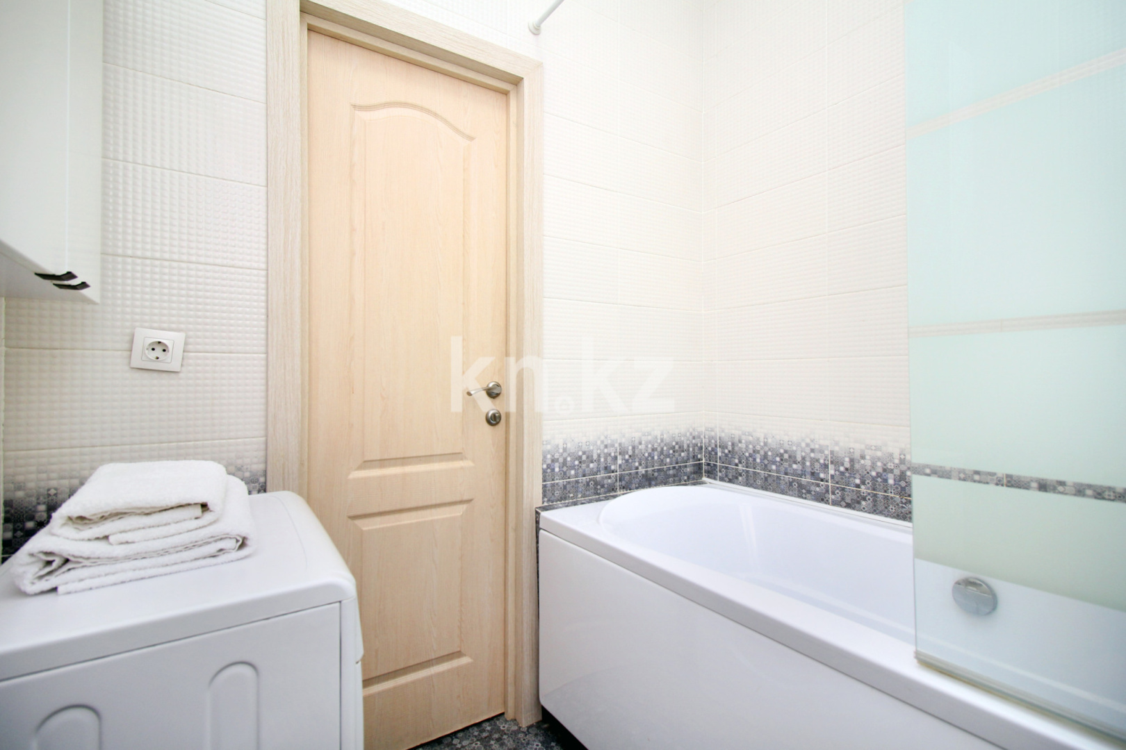 Аренда 1-комнатной квартиры посуточно, 40 м², пр. Абая, дом  109/6 - ул. Манаса - Аренда жилой и коммерческой недвижимости в Алматы фото 22 из 30