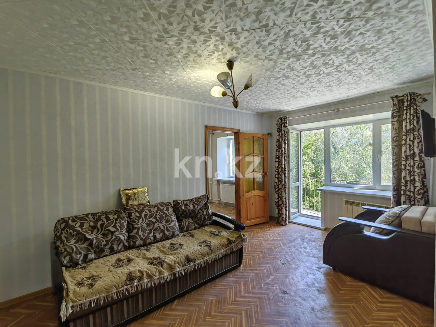 Продажа 2-комнатной квартиры, 45 м², ул. Алиханова, дом  38/1 - Продажа квартир в Караганде фото 1 из 26