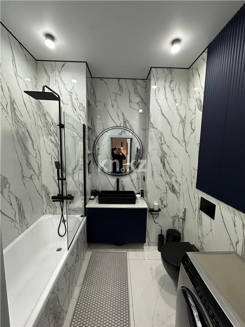 Продажа 2-комнатной квартиры, 64 м², пр. Строителей, дом  28/5 блок А - Продажа квартир в Караганде фото 2 из 16