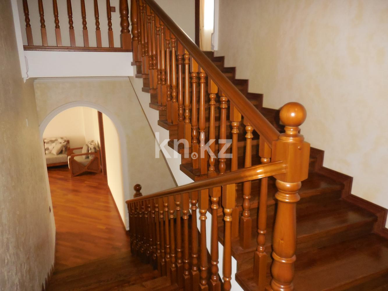 Продажа 10-комнатного дома, 680 м² - Продажа домов, коттеджей в Алматы в Наурызбайском р-не фото 4 из 8