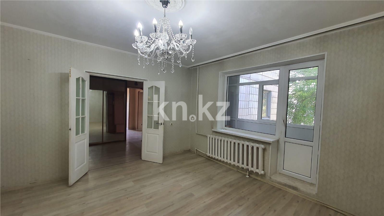 Продажа 3-комнатной квартиры, 65 м², мкр-н Восток-3 - Продажа  трехкомнатных квартир в Караганде фото 1 из 11