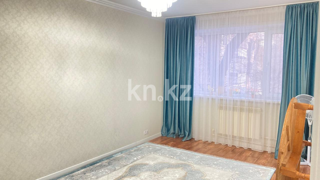 Продажа 3-комнатной квартиры, 63 м², ул. Дюсембекова - Продажа  трехкомнатных квартир в Караганде с фото фото 2 из 20