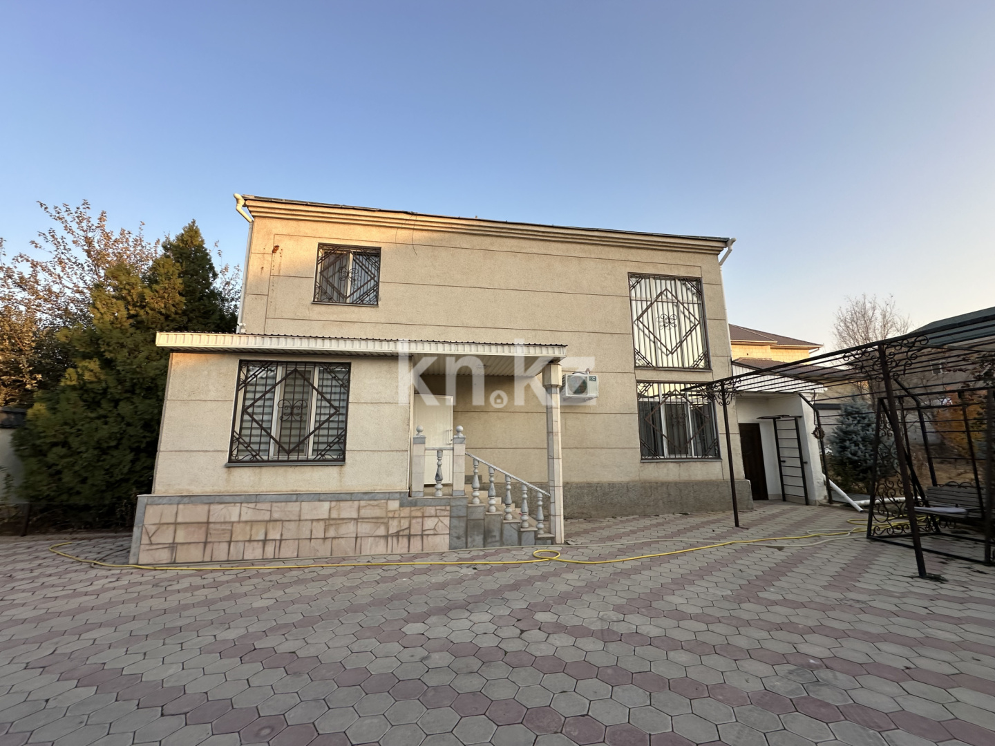 Продажа 7-комнатного дома, 380 м², ул. Сулейменова - Продажа квартир в Шымкенте фото 3 из 21