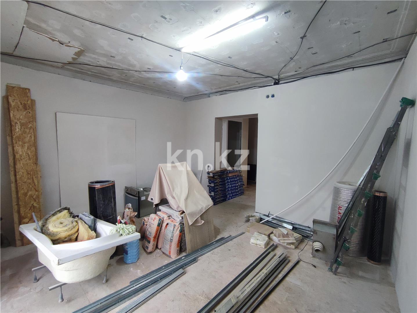 Продажа 2-комнатной квартиры, 59 м², ул. Мустафина - Продажа квартир в Караганде с фото фото 2 из 16