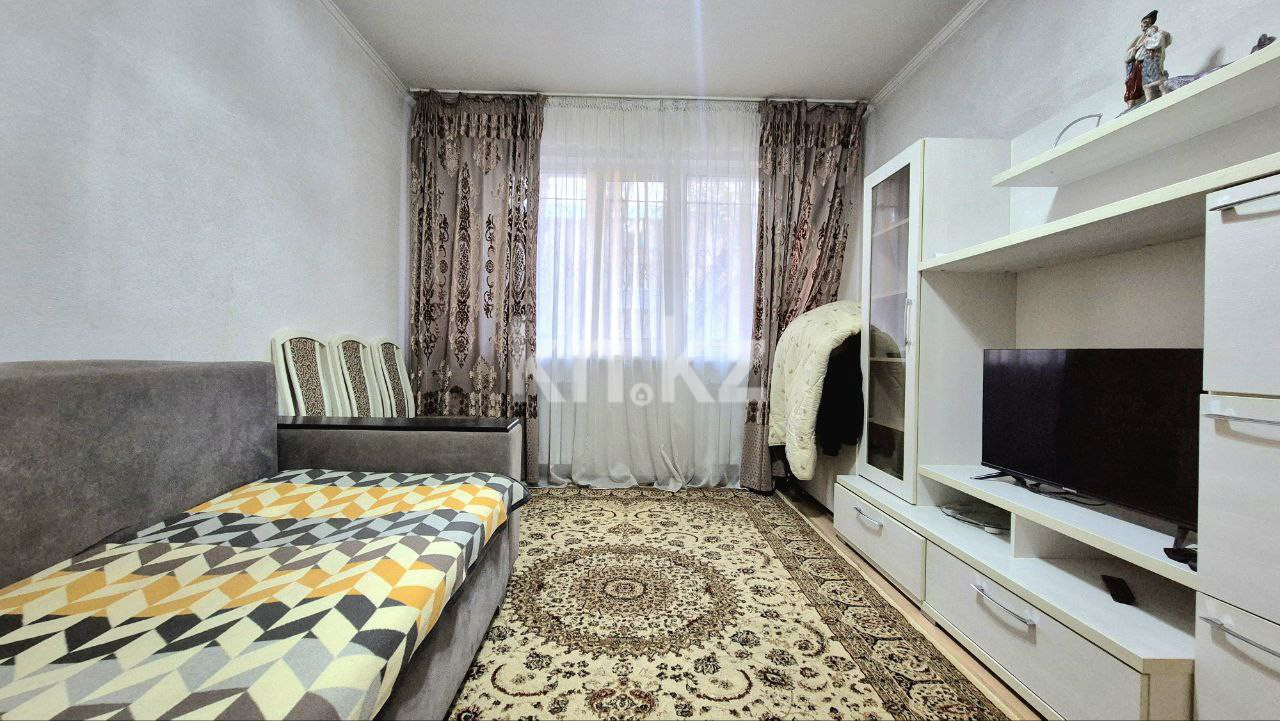 Продажа 3-комнатной квартиры, 57.5 м², 2 мкр., дом  36 - Продажа квартир в Алматы с фото фото 2 из 19