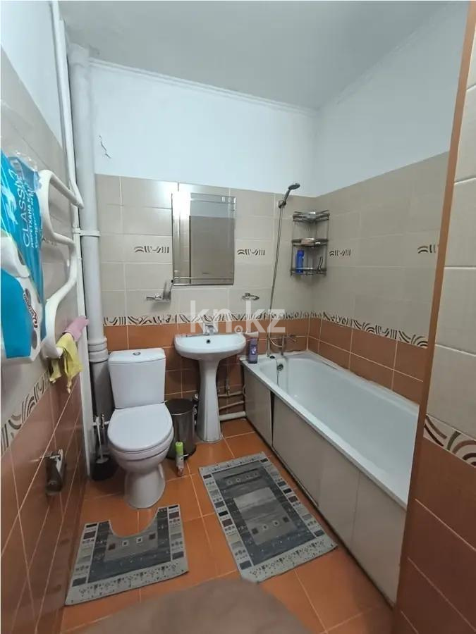 Продажа 1-комнатной квартиры, 40 м², мкр-н Аксай-4, дом  6 - Продажа  однокомнатных квартир в Алматы без посредников с фото фото 3 из 3