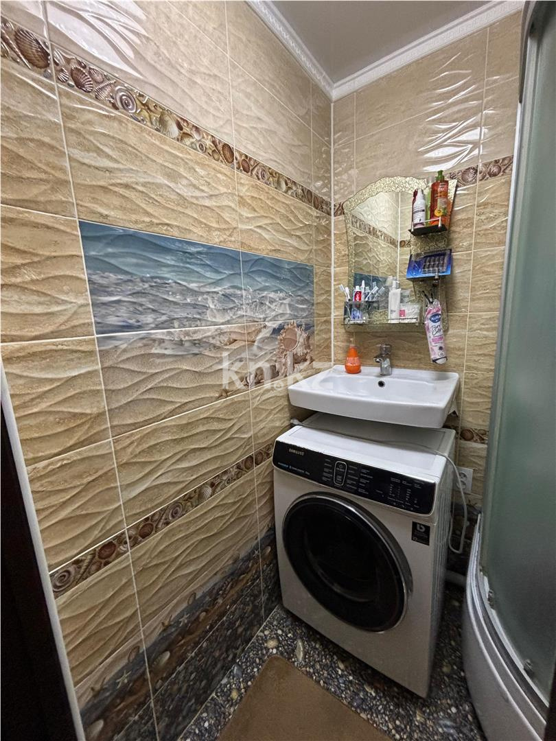 Продажа 3-комнатной квартиры, 65 м², мкр-н Мамраева (Восток-5) в Караганде - фото 9