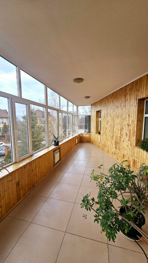 Продажа 7-комнатного дома, 379 м², мкр-н Самал-3 - Продажа домов, коттеджей в Уральске фото 23 из 28