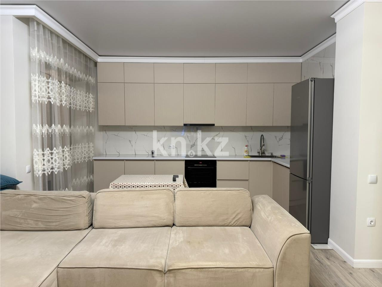 Продажа 2-комнатной квартиры, 68 м², пр. Шахтеров, дом  46/1 - Продажа квартир в Караганде фото 1 из 13