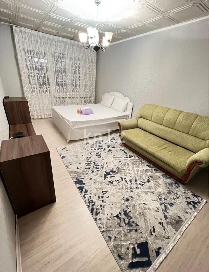 Продажа 1-комнатной квартиры, 33 м², мкр-н Коктем-2, дом  17 - Продажа  однокомнатных квартир в Алматы без посредников с фото фото 1 из 4