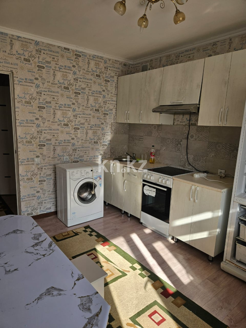 Аренда 1-комнатной квартиры, 36 м² - Аренда квартир помесячно в Уральске фото 1 из 7