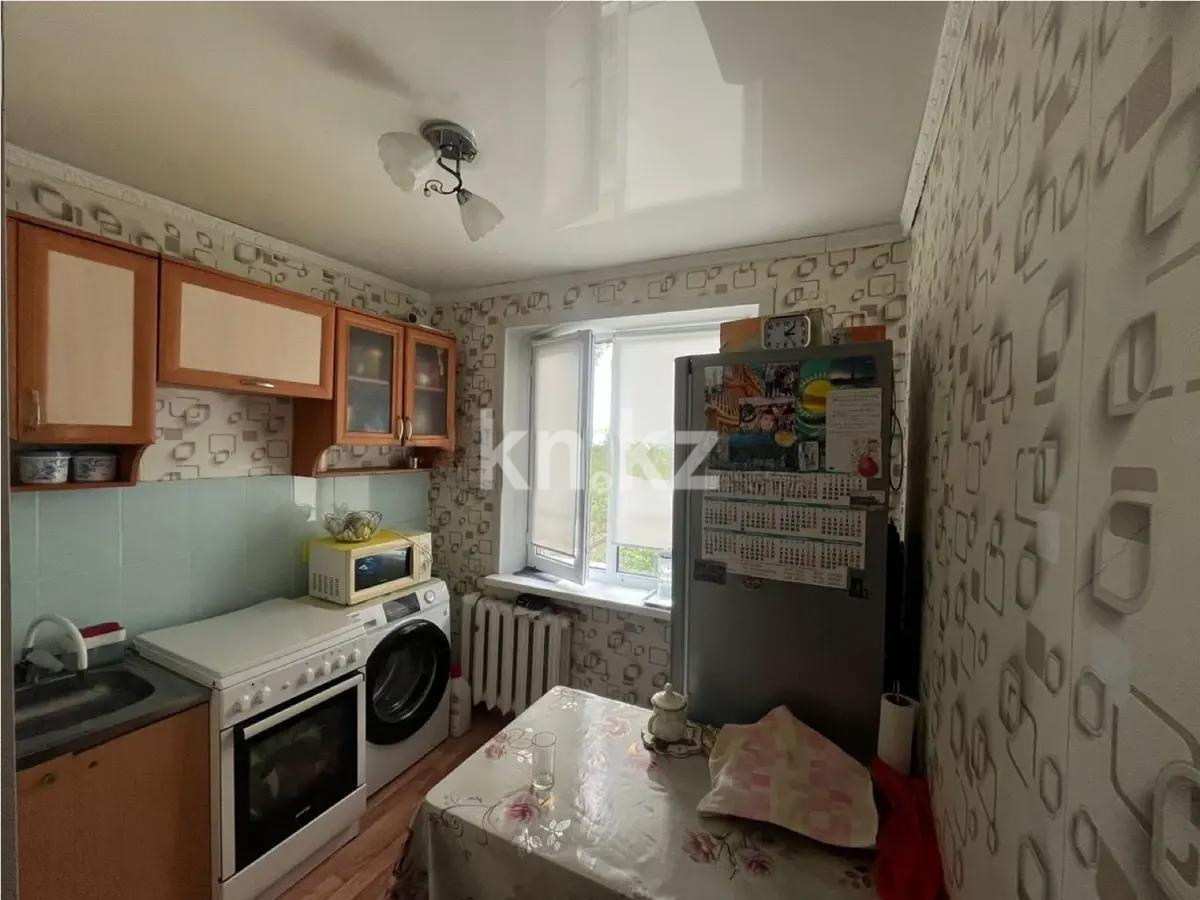 Продажа 3-комнатной квартиры, 57 м², мкр-н 12, дом  30 в Караганде - фото 4