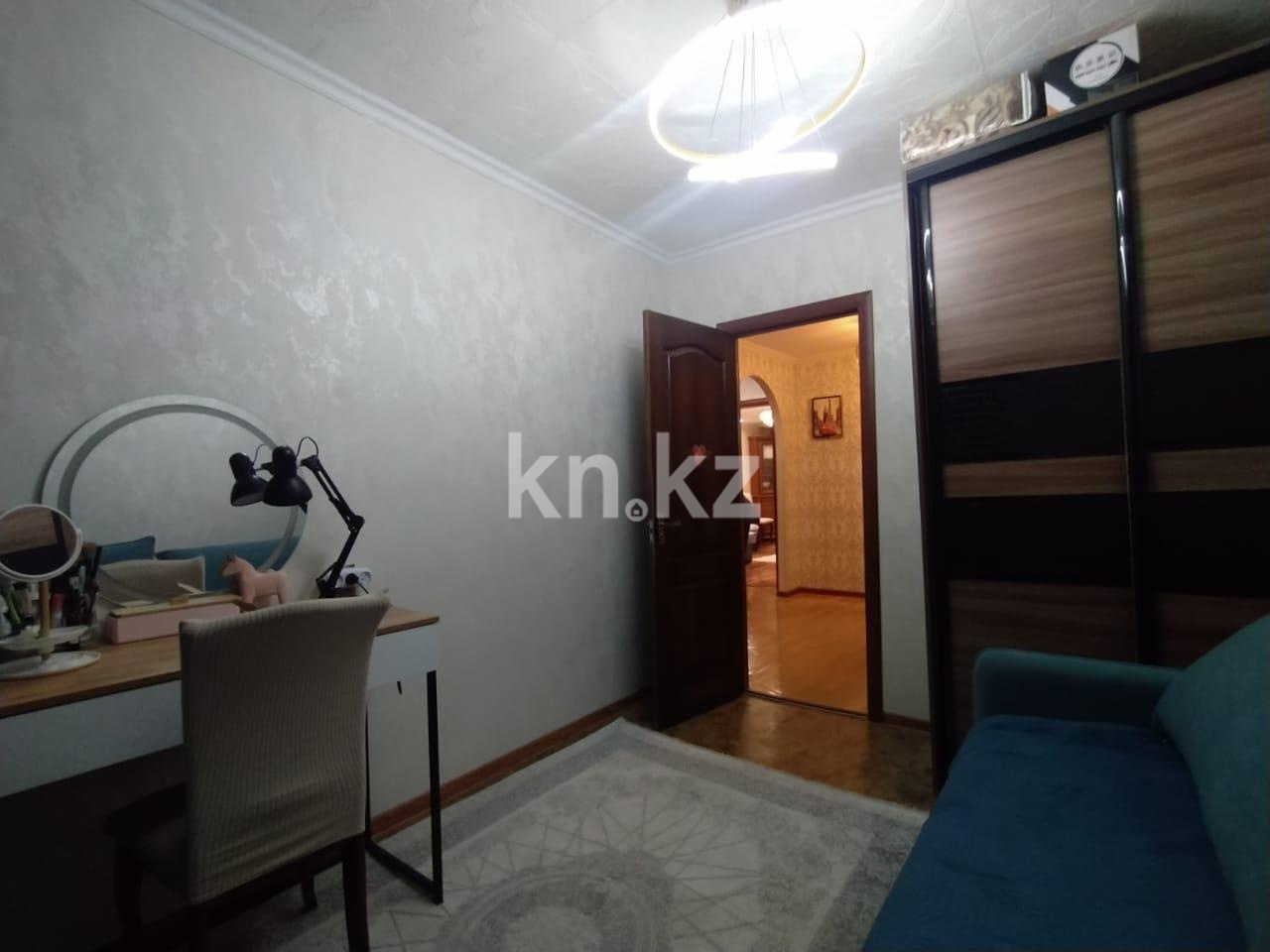 Продажа 3-комнатной квартиры, 59 м², ул. Ерубаева, дом  52/2 в Караганде - фото 11