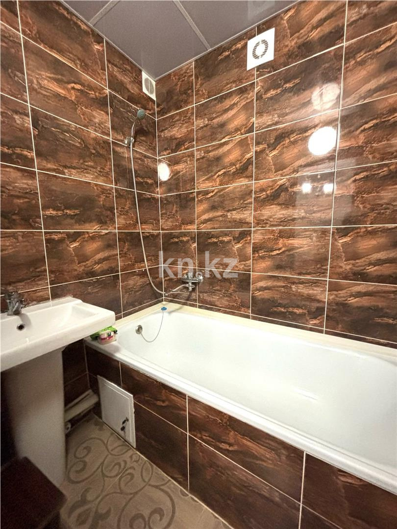 Продажа 1-комнатной квартиры, 37 м², пр. Республики, дом  4 - Продажа  однокомнатных квартир в Караганде с фото фото 7 из 12