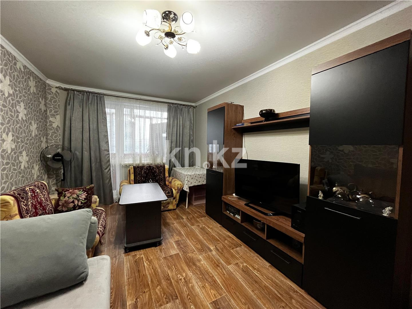 Продажа 3-комнатной квартиры, 61 м², мкр-н 19 - Продажа  трехкомнатных квартир в Караганде фото 1 из 15